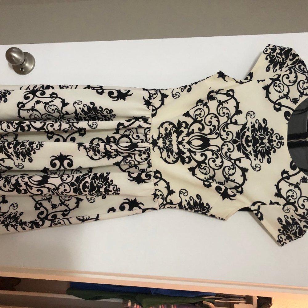 Junior's Dress